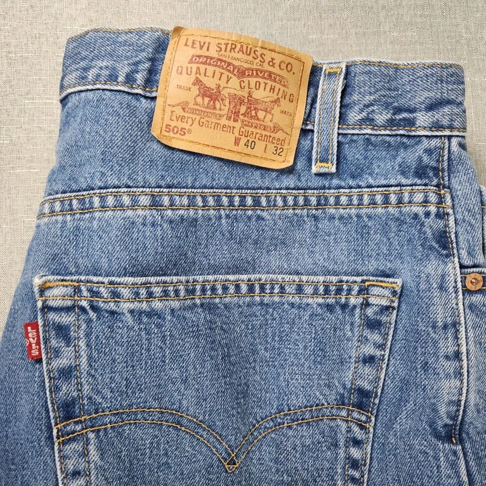 Vintage Levis 505 Regular Fit 40x32 Straight Leg Jeans Blue Made in USA EUC - Picture 10 of 11